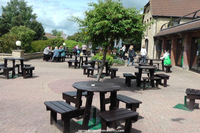 Frosts Garden Centre in Frilford, Abingdon
