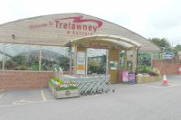 Entrance to Trelawney Garden Centre in Ashford