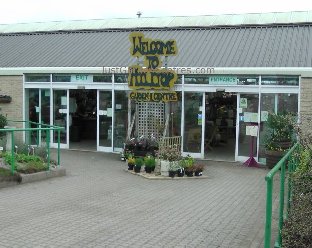 Hilltop Garden Centre entrance