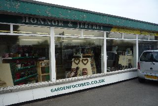 Entrance to Honnor and Jeffrey Afton garden centre