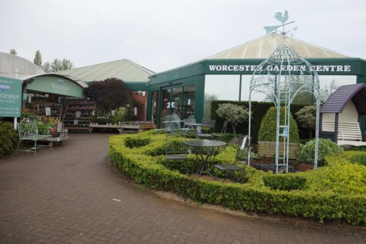 Entrance to Worcester Garden Centre